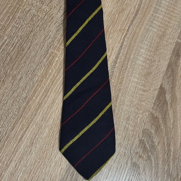 Vintage Craigmill Striped Red and Yellow Men's Tie - Picture 2 of 3